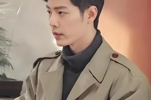 肖战古装VS现代装造型对比：哪个更绝？