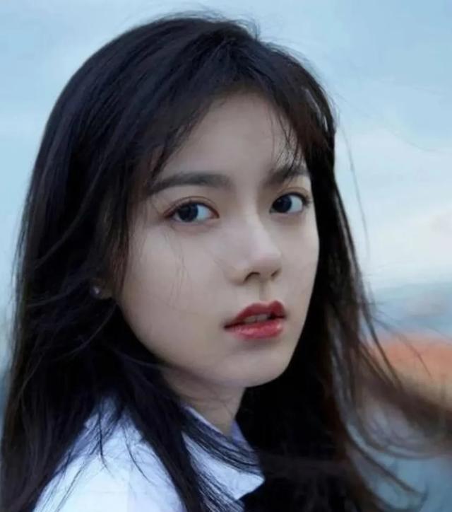 赵今麦在《流浪地球》中的剧照