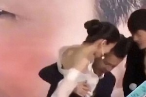 明星背后的资本操控：光鲜背后的无奈与憋屈