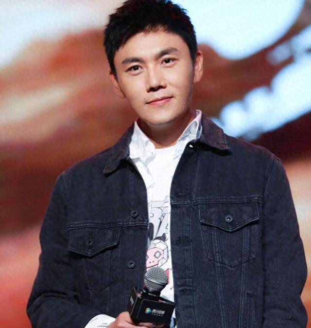 秦昊