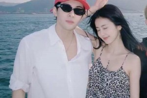 白鹿曾舜晞海边写真甜度爆表，五一假期美照引热议