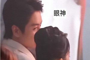 刘亦菲陈晓颁奖礼互动甜蜜，离婚后陈晓少年感回归