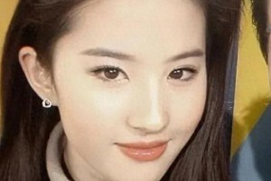 刘亦菲结婚乌龙事件：相似女子引发热议