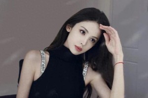 古力娜扎晒维密文胸美照，与张云龙恋情引热议
